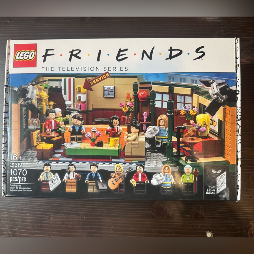 LEGO 21319 Friends TV Series Central Perk Set NIB
